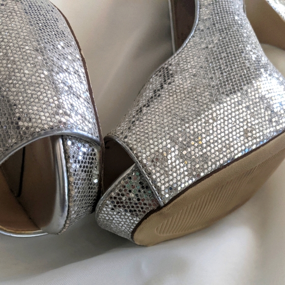 Maripe Silver Shimmer Peep Toe Heels - Picture 5 of 7